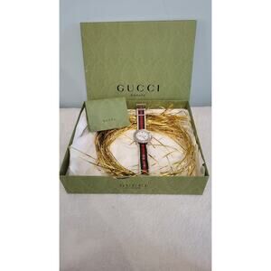 Gucci 126.2 Sport Watch • Swiss Made • Needs Battery • Read Description